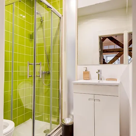 Historical Gem In Baixa Apartamento